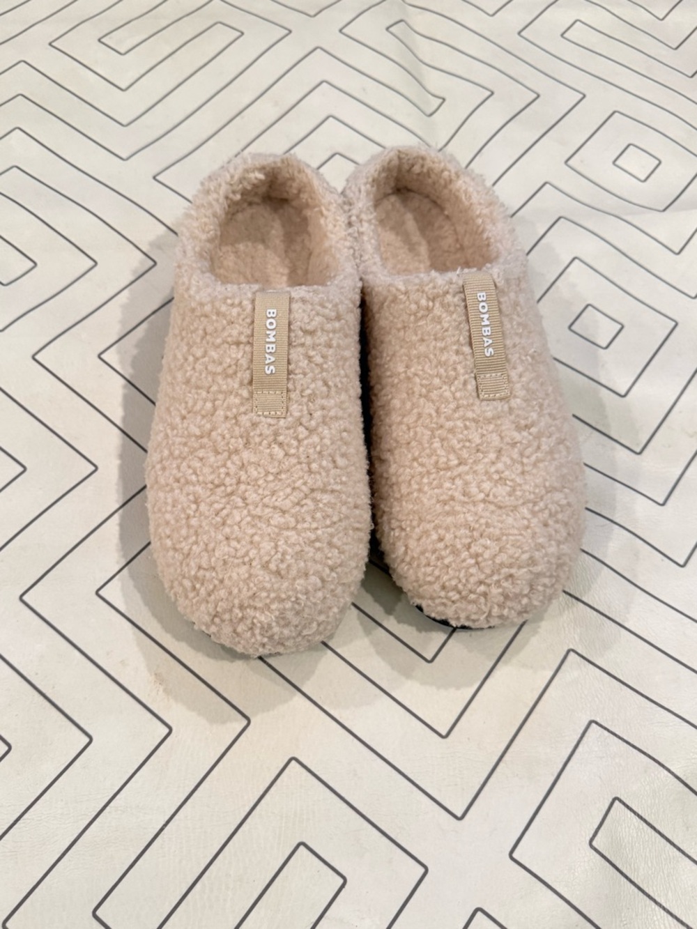 Bombas Sunday Slippers - Picture 1 of 12